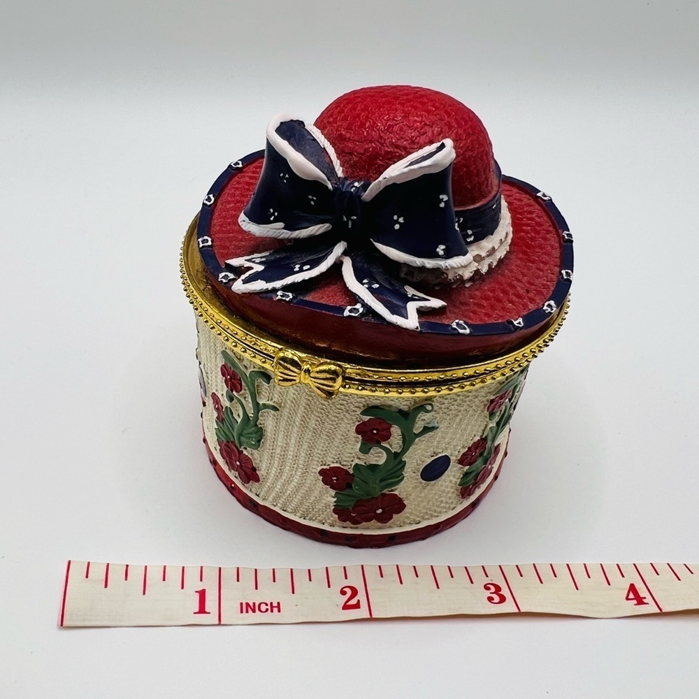 Red Hat Society Trinket Box Hinged Hat w/ Bow Floral Vintage - Picture 4 of 4
